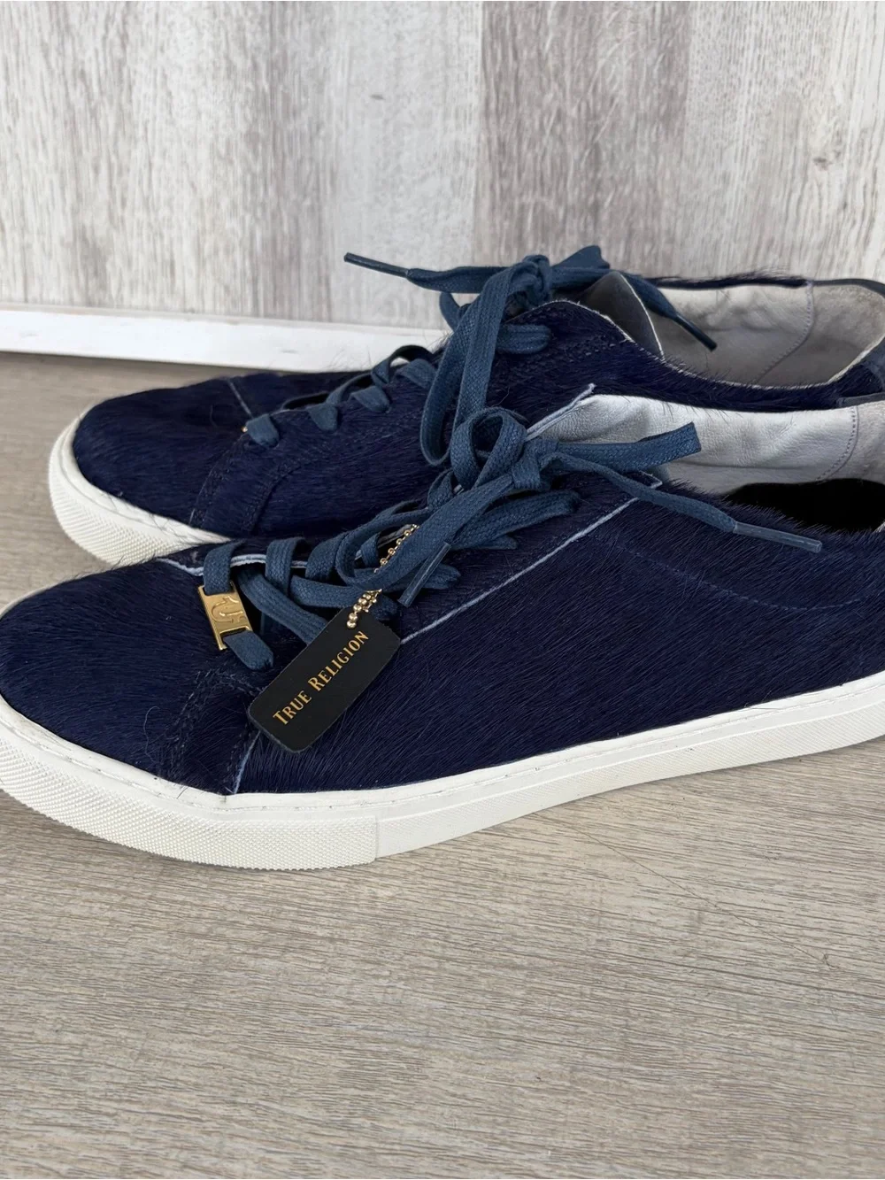 True Religion Blue Fur Sneakers Mens 10 42 Low Top Y2K Funky Club Shoes